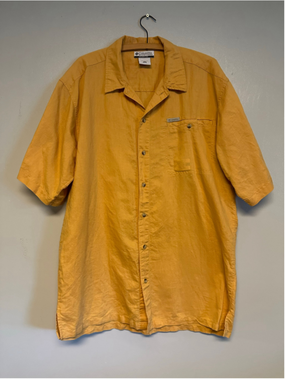 Men's Columbia Casual Button Down Shirt Size Large Yellow Natural Fibers